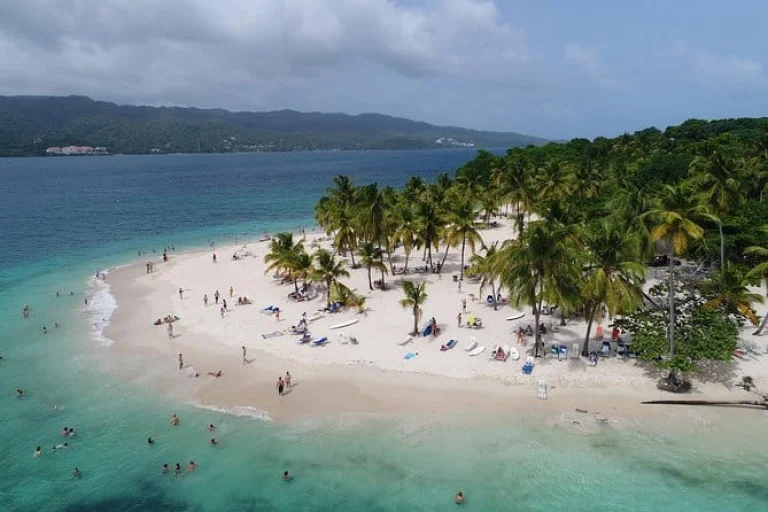 Cayo Levantado