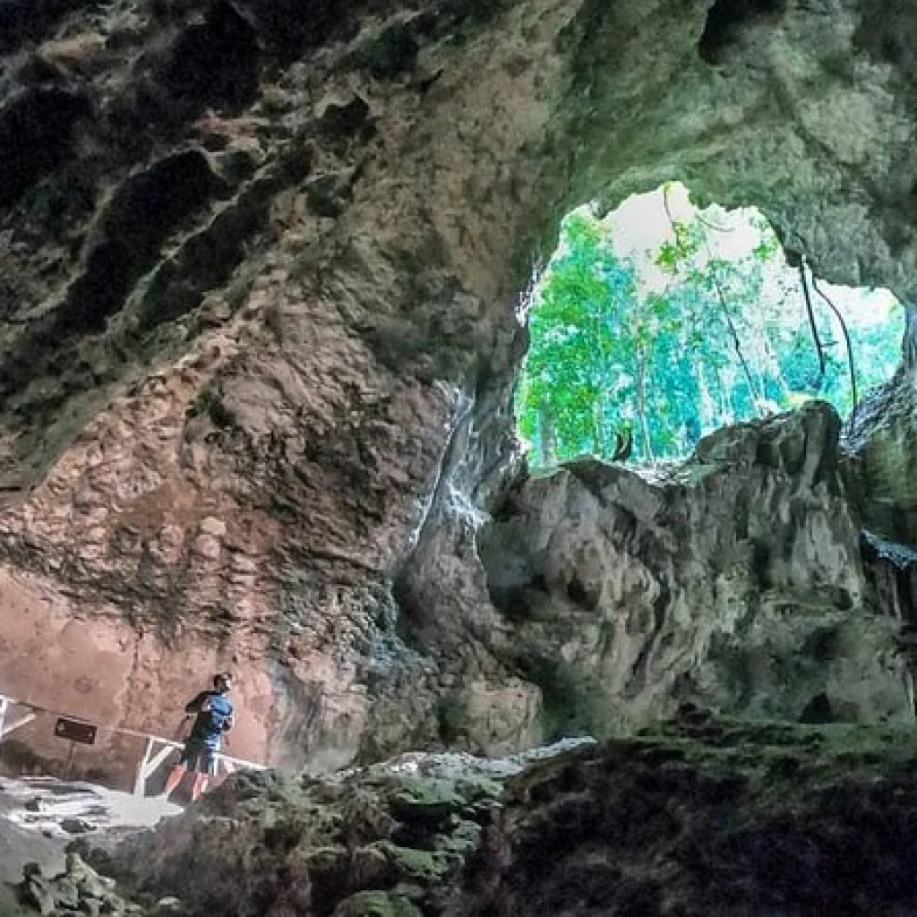 Los Haitises Cave
