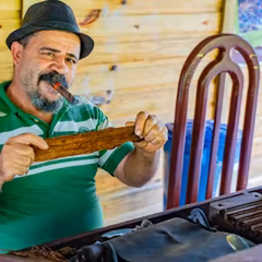 Punta Cana Safari Cultural Tour: Handrolles Cigars