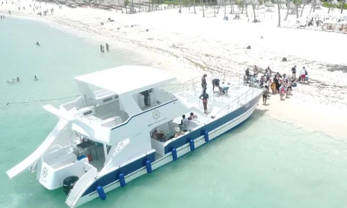 Private Catamaran Booze Cruise & Snorkeling