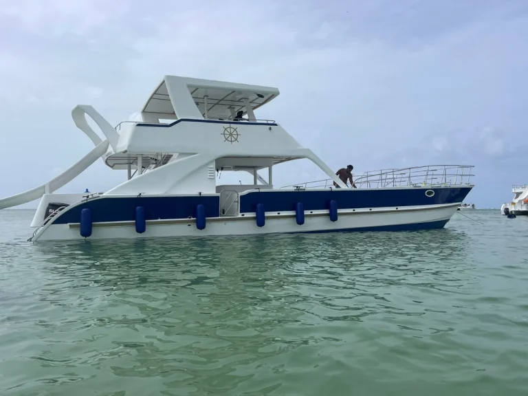 Private Catamaran Booze Cruise & Snorkeling