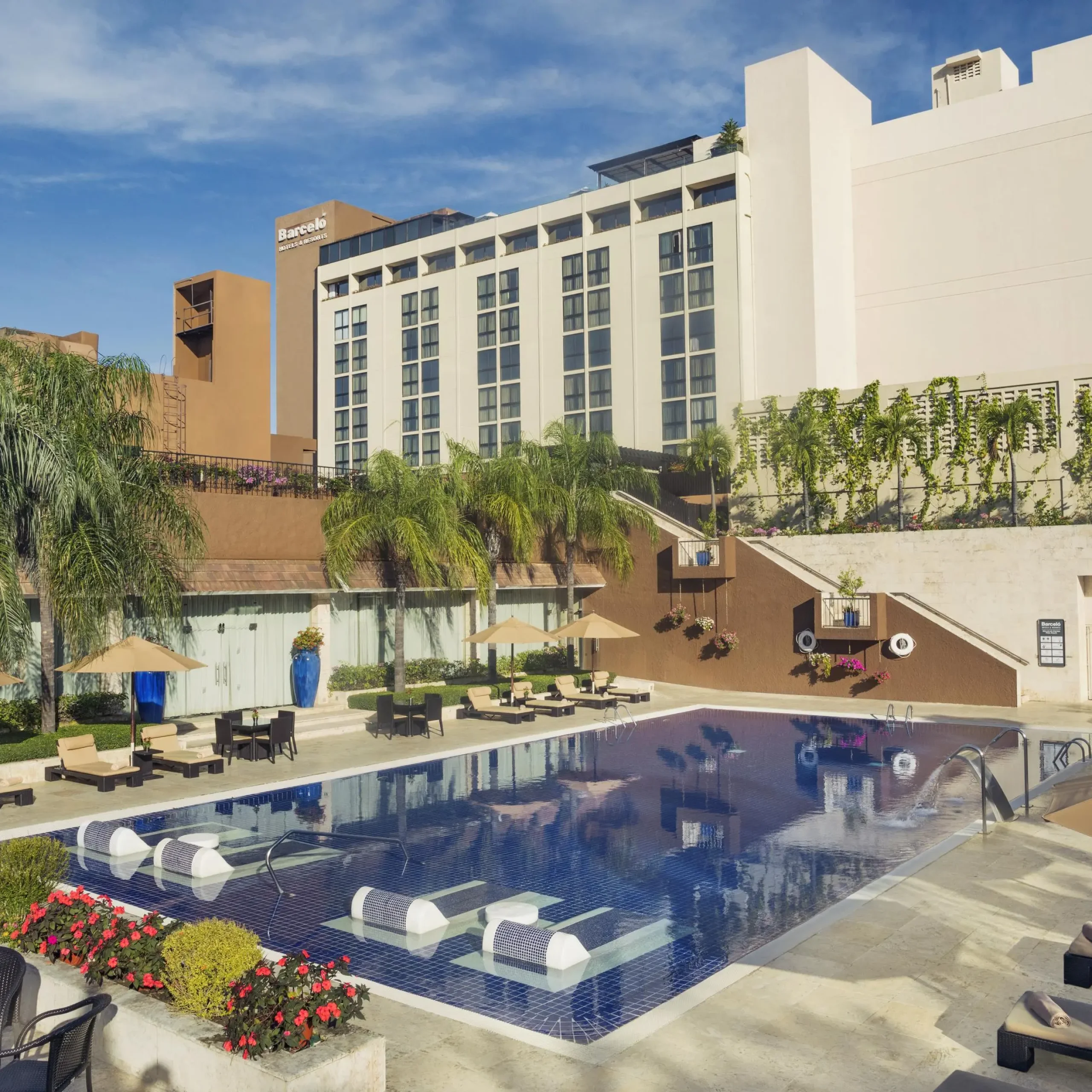 Barceló Santo Domingo resort in the Dominican Republic with pool and casino